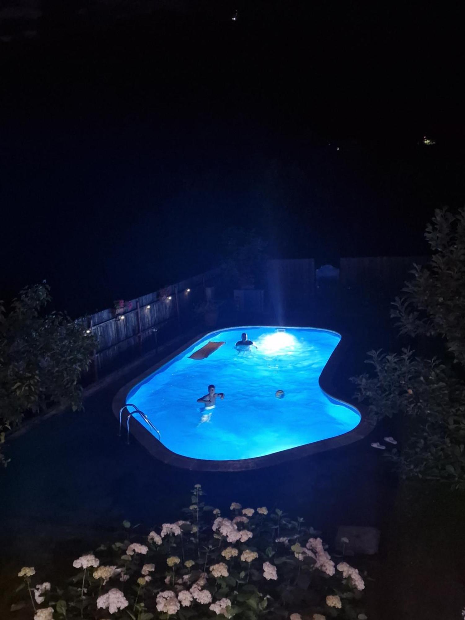 Casa De Vacanta Caciulata Bilik gambar